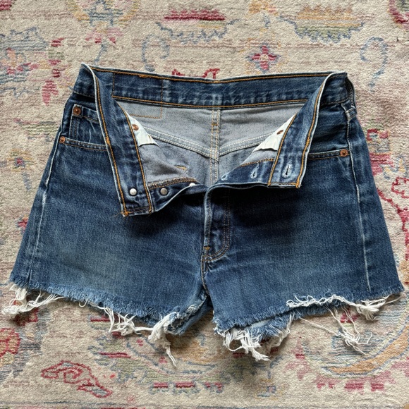 Vintage Levi’s 501 Jean shorts - Picture 5 of 6